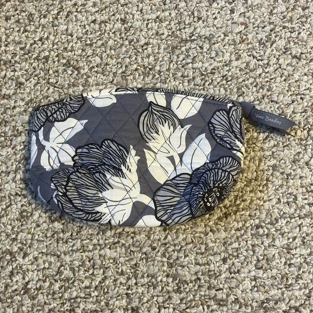 Vera Bradley Moon Shadow Cosmetic Bag Travel Gray White Quilted Zip Plastic Line